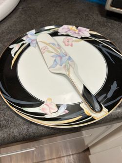 Mikasa Charisma cake plate & sever set