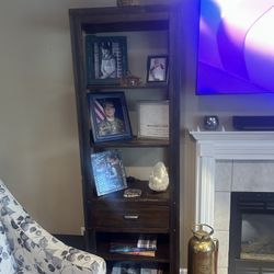 Matching Set Of Shelves 