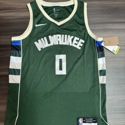 Nike Milwaukee Bucks Damian Lillard 0 NBA Icon Swingman Jersey Men’s 48 L NWT  100% authentic. Brand new with tags  The product is a men's large Damia