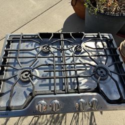 Excelente Condition Frigidaire gallery gas cook top…30x22