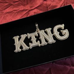 King baguette/Diamond Charm