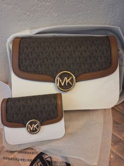 MICHAEL KORS BROWN MEDIUM SIGNATURE SHOULDER BAG AND WALLET, NEW