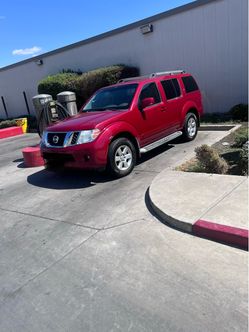 12 Nissan Pathfinder