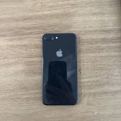 iPhone 8 Plus