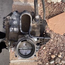  4.3 ENGINE Manifold Intake With Throttle  Body