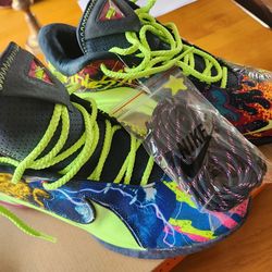 NEW Nike Lebron XXII BW Mens 10.5 Basketball Shoes