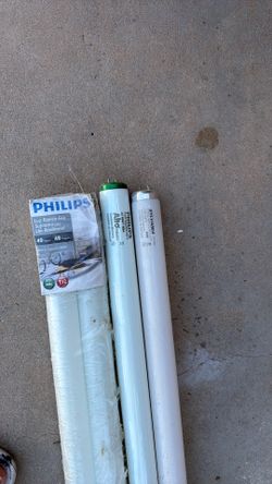 FLUORESCENT TUBE LIGHTS