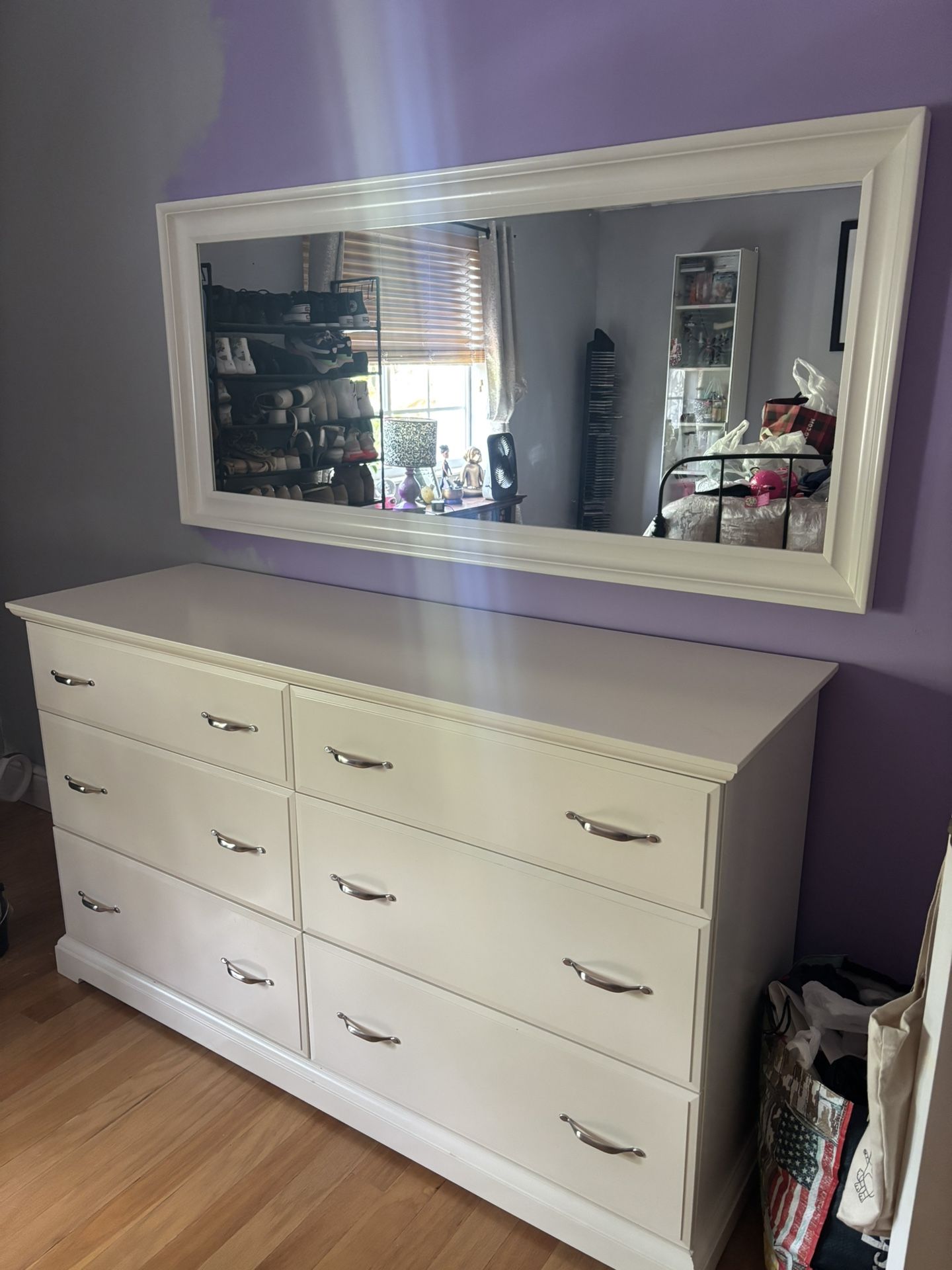 Unisex Modern White Bedroom Dresser & Mirror
