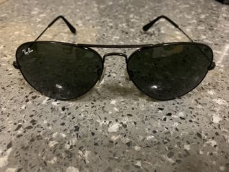 AVIATOR CLASSIC RB3025 -MINIMAL WEAR- $55