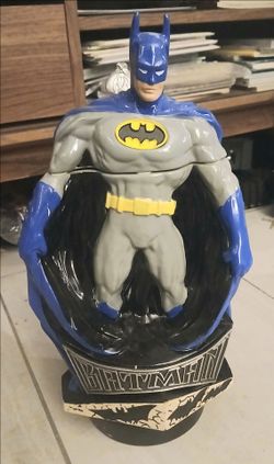 DC Comics 1997 Batman Collectible lidded Stein