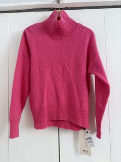 Women's Pink Turtleneck Wool Sweater – Mock Neck, 100% Wool, Size S/M