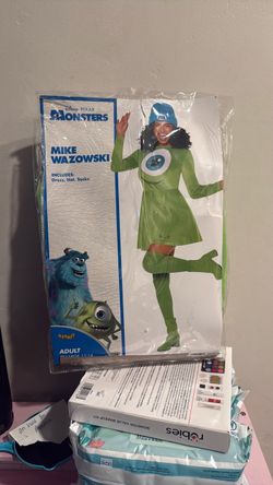 Costume