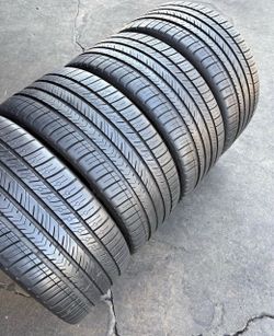 235 45 18 Michelin con 80% de vida las 4