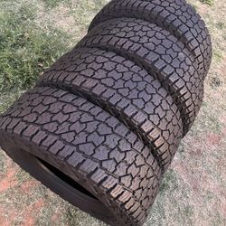 265/70R17 Cooper Stronghold Tire Set of 4