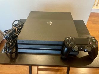 PS4 PRO + Controller