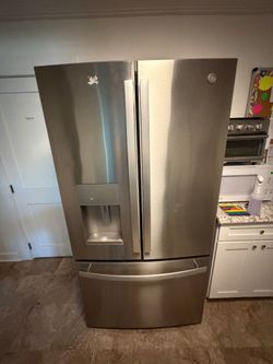 GE 25.6 cu. ft. French Door Refrigerator