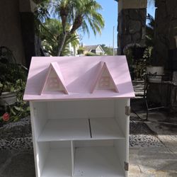 Wooden Dollhouse