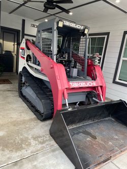 2016 Takeuchi TL8 skid steer