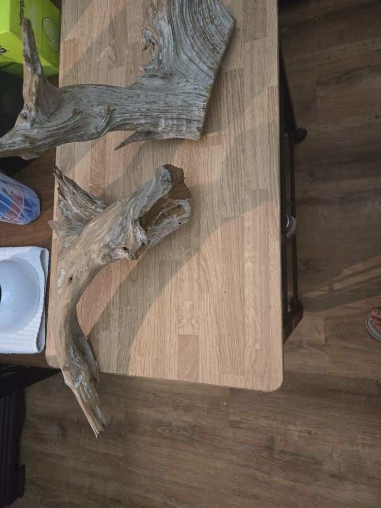 Driftwood 2 Pieces