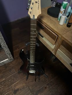 Yamaha PAC012 Pacifica electric guitar