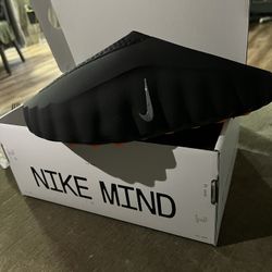 Nike Mind 001 Size 10
