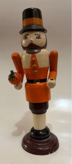 Pilgrim Nutcracker Vintage Collectible