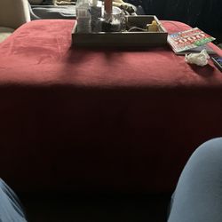 Free Large Ottoman/coffee Table 