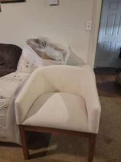 Brand New Set of 6 Chairus Farmhouse Slope Arm Barrel Dining Chairs – Linen Beige / Natural Legs