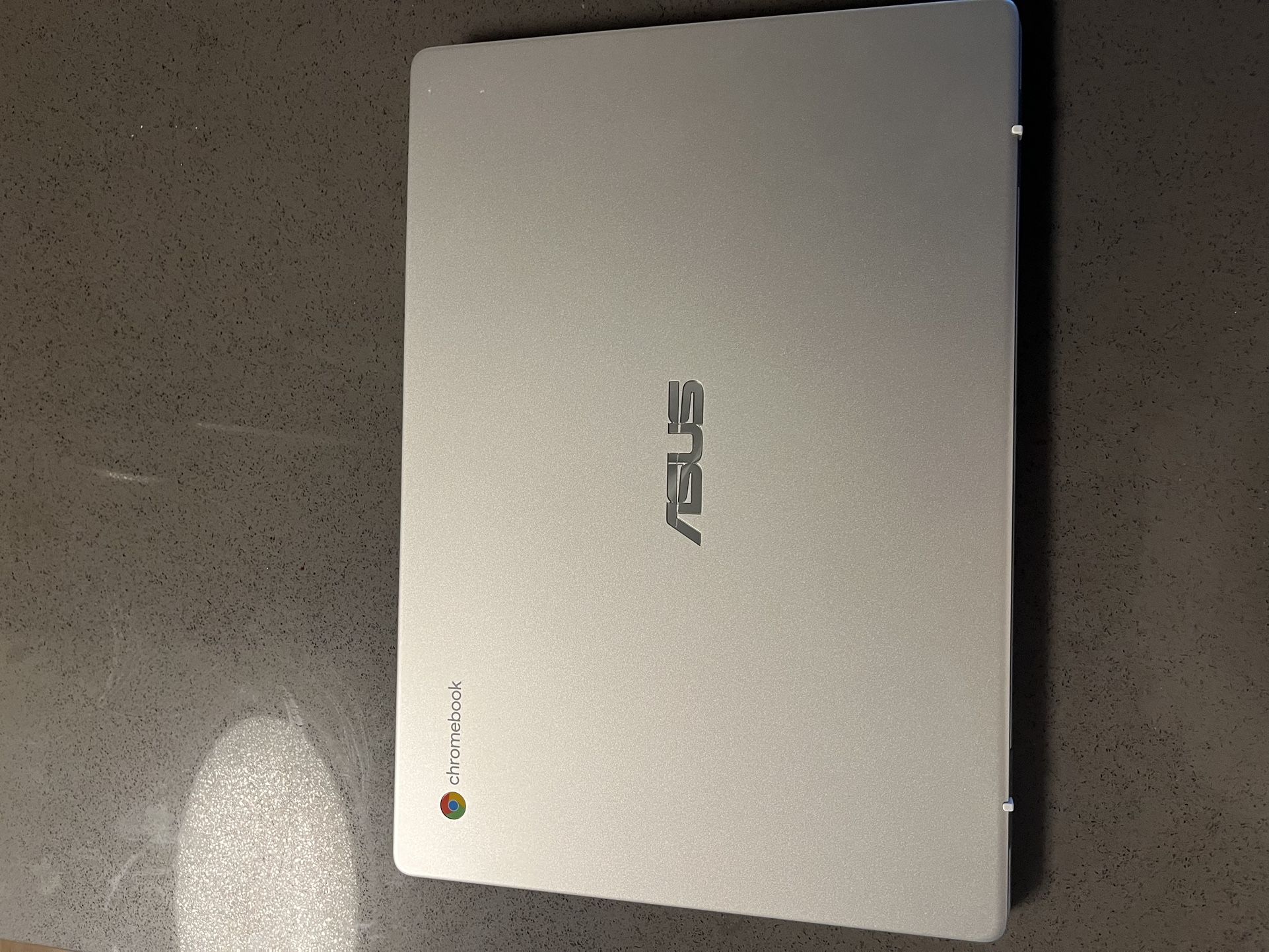 ASUS Chromebook