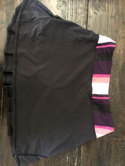 Lululemon Wm’s sz 4 tall pacer skirt!