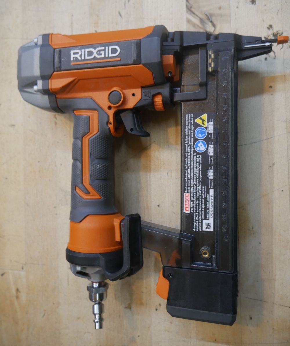 RIDGID R150FSF3 NAIL GUN FINISH STAPLER 874918-3