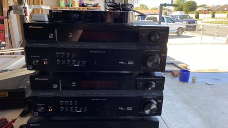 2 Pioneer VSX-517