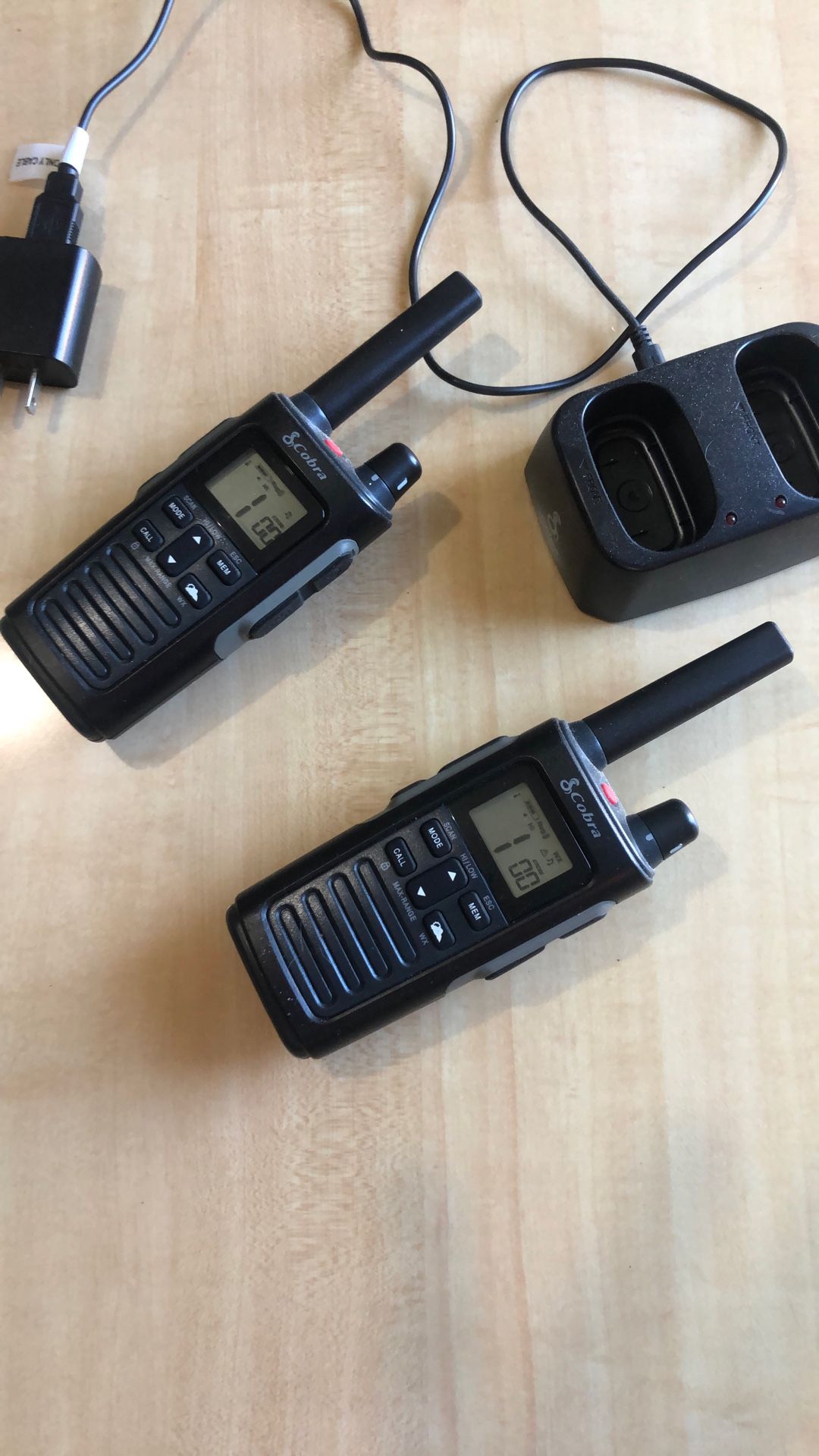 Cobra RX385 Two-Way Radios