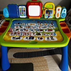 Kids Learn Activity Desk