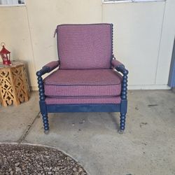 Oversized  Scalloped Accent chair