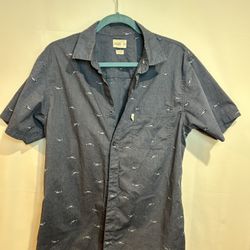 Men’s Short Sleeve Shark Shirt – Size L, Summer Vibes