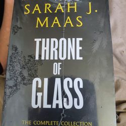 Throne Of Glass Complete Set 