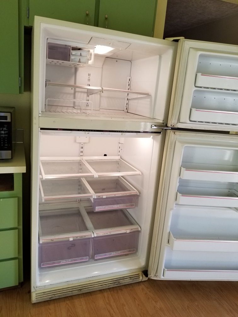 Refrigerator, stove, dishwasher set for Sale in Olympia, WA OfferUp