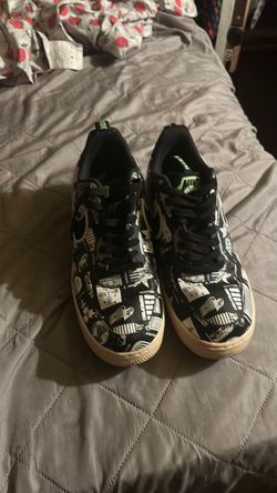 Nike Air Force 1 Low-Top Sneakers