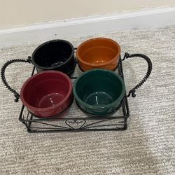 Attractive Salsa/Dip  Holder