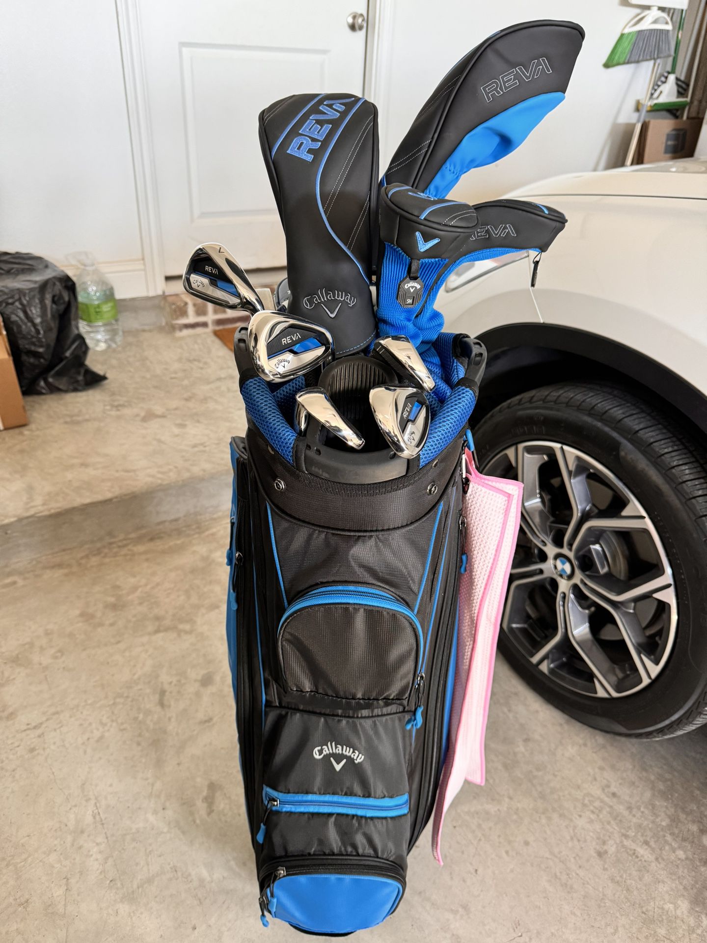 Ladies Calloway Reva Graphite Golf Clubs and Bag