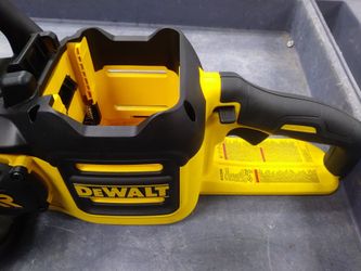 Dewalt dccs690 16 inch bar electric cordless chainsaw for Sale in Cocoa FL OfferUp