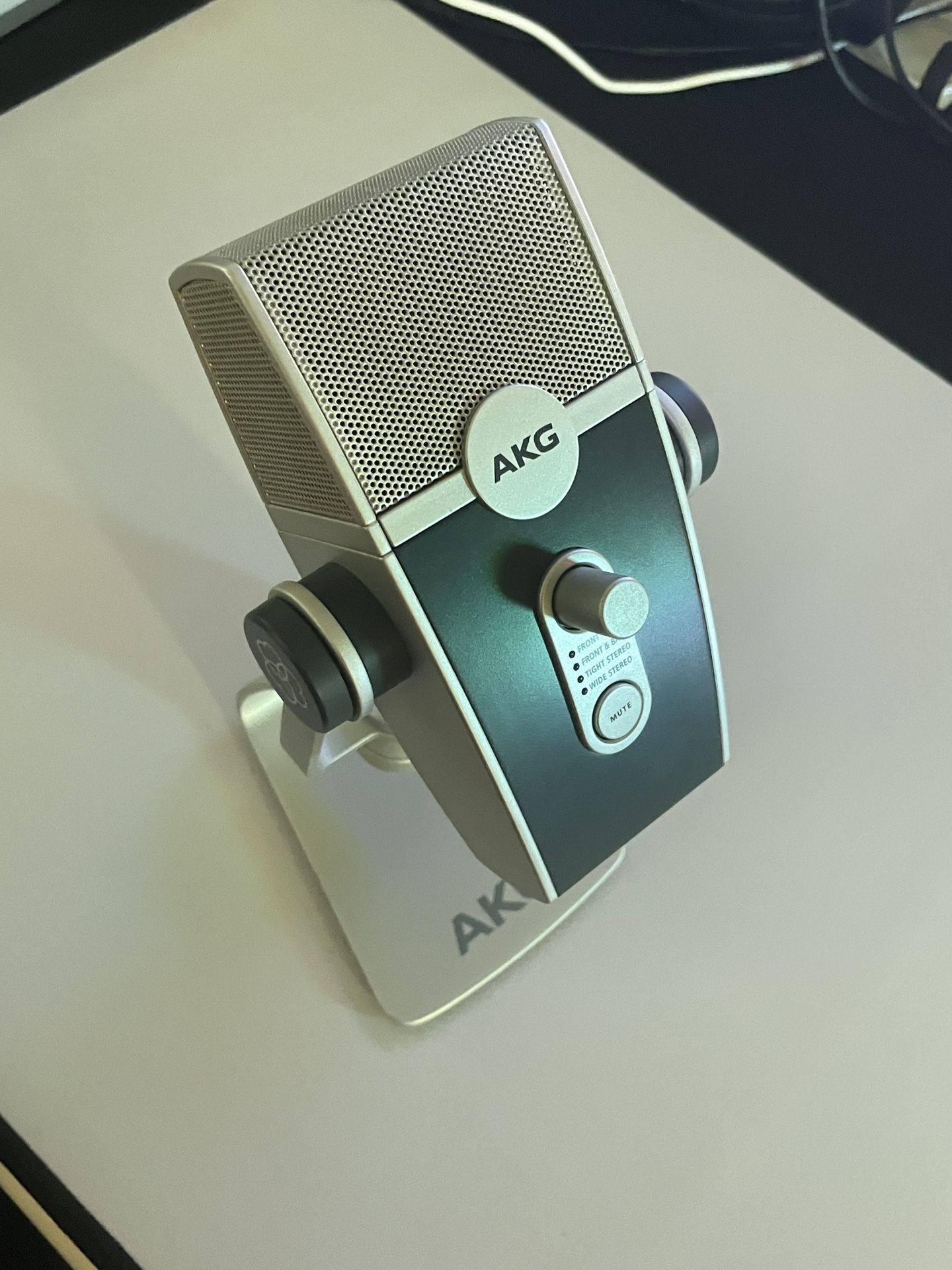 AKG Pro Audio Lyra Ultra-HD, Four Capsule, Multicapture Mode, USB C, Condenser Mic