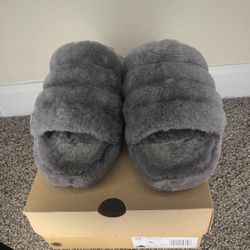 Women’s Uggs Grey