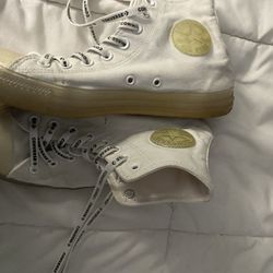 Converse  All Stars  & Vans