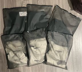 Essentials Shorts