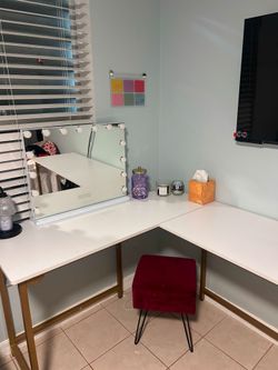 L shaped desk
