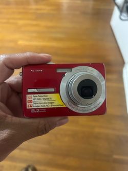 Kodak 8.2MP Compact Digital Camera Red