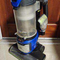 Vacuum cleaner 