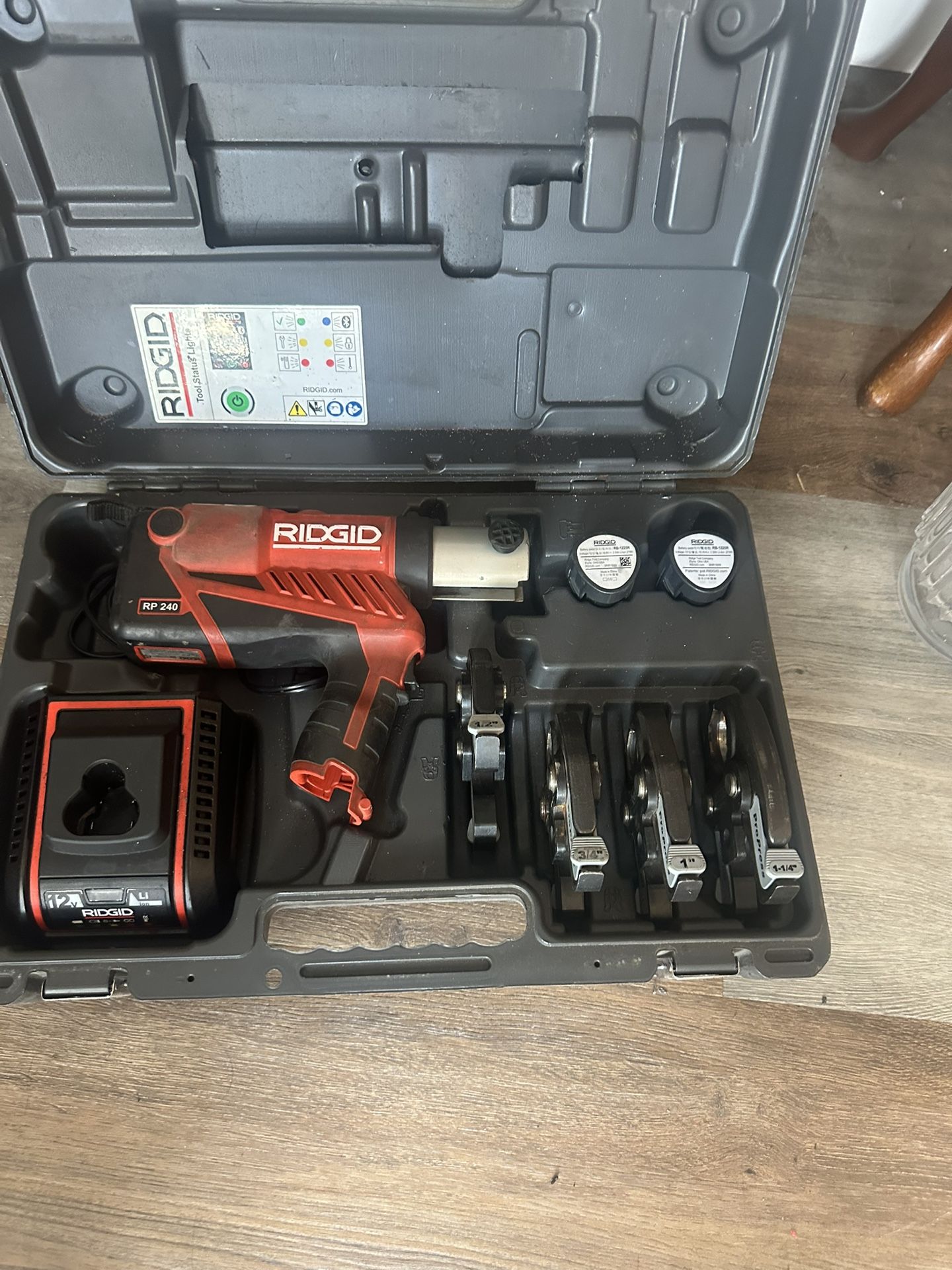RIDGID PRO PRESS RP240 From 1/2” To 1 1/4” JAWS